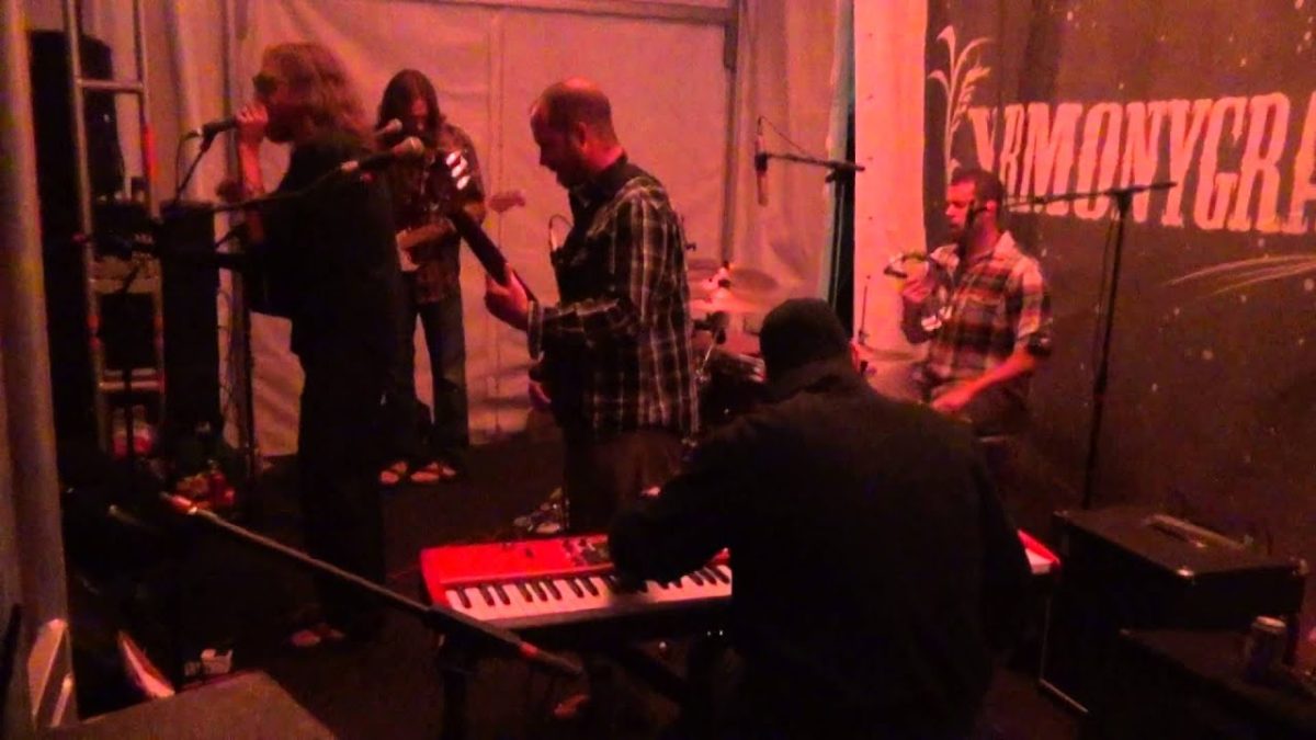 Musketeer Gripweed - full set YarmonyGrass 8-15-14 Rancho Del Rio, CO SBD HD tripod