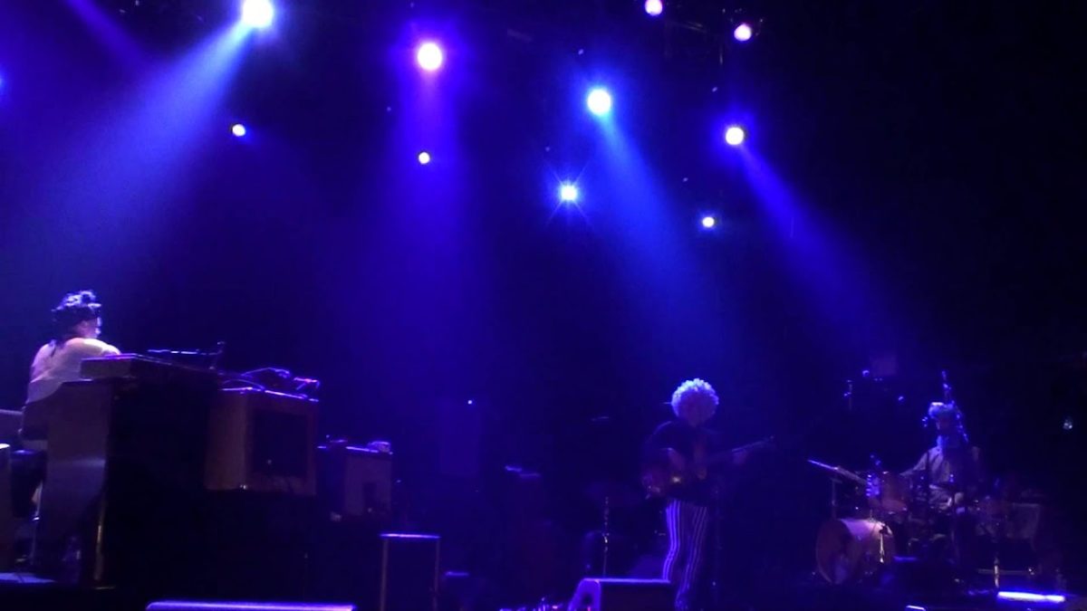 (HD) Medeski Martin and Wood - Psychadelic Sally - 10.29.11