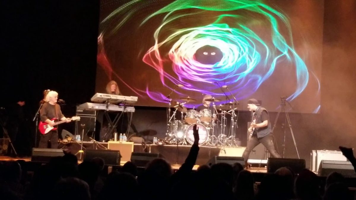 Jefferson Starship 2019.10.20 "White Rabbit" St. Charles, IL