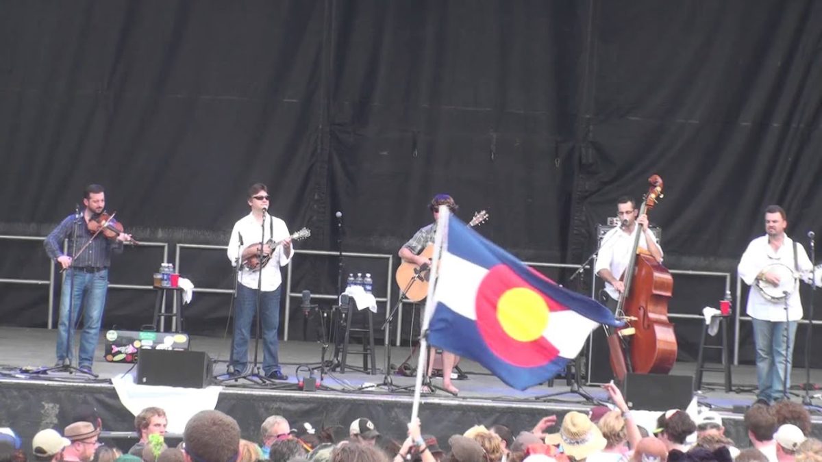 Keller Williams with the Travelin' McCourys - All Good Music Fest. 7-21-13 HD tripod