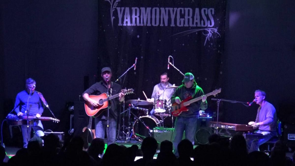 Coral Creek with Andy Hall - full show - 8-19-16 YarmonyGrass Fest. Rancho Del Rio, CO SBD HD tripod