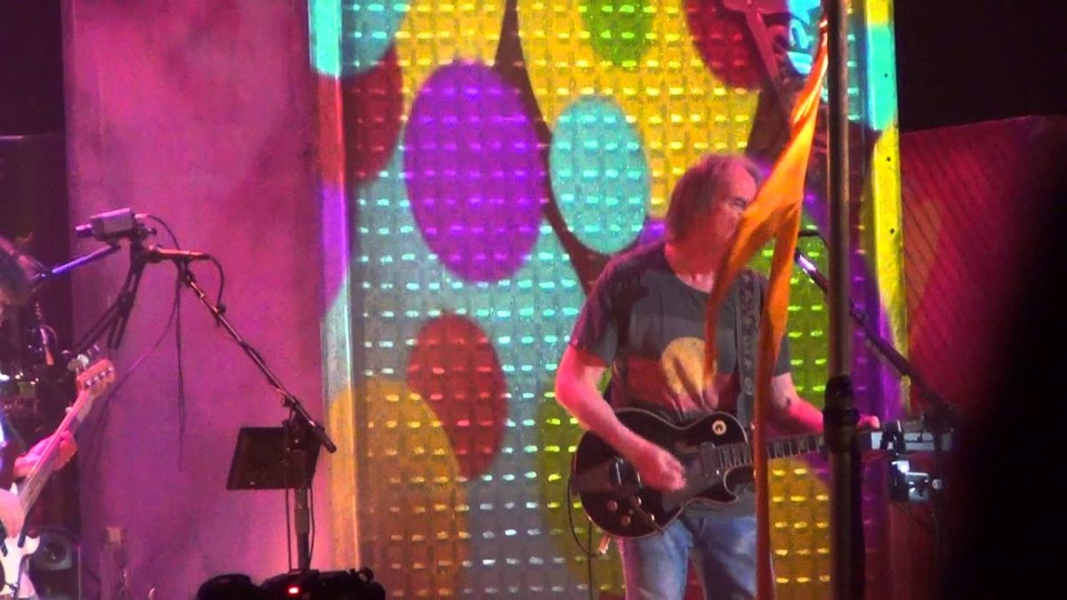 Neil Young and Crazy Horse - Tulsa Convention Center 10-14-12 HD