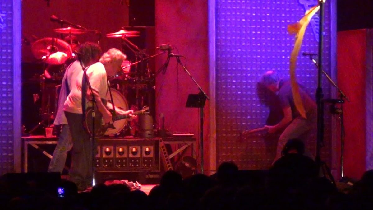 Neil Young and Crazy Horse - Tulsa Convention Center 10-14-12 HD