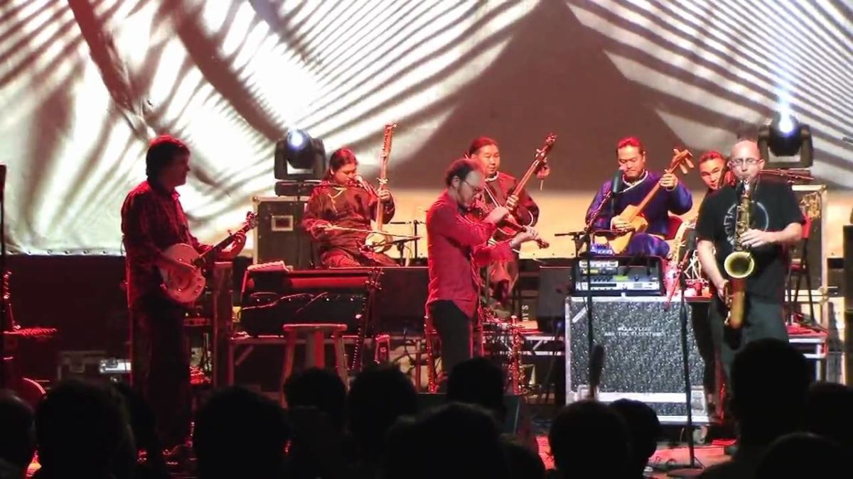Bela Fleck and Flecktones, Alash, and Casey Driessen - What Child Is This/Dyngyldai - CBB 12/12/09