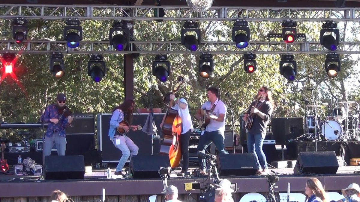 Old Salt Union - full show 10-15-17 Hillberry Festival Eureka Springs, AR HD tripod