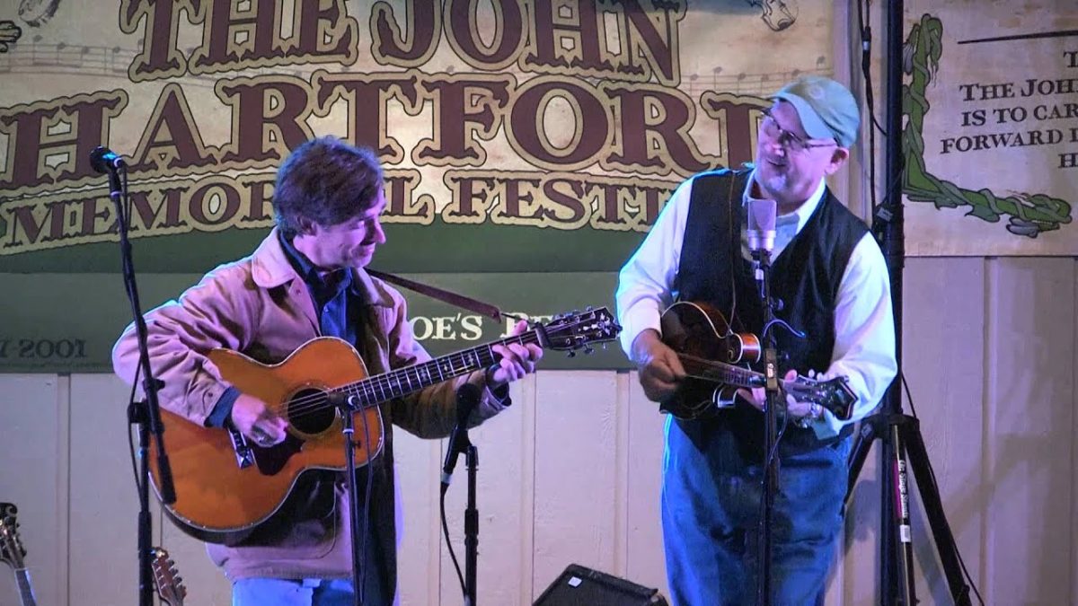 Mike Compton and Robert Bowlin ~ East Tennessee Blues ~ John Hartford Memorial Festival 2012