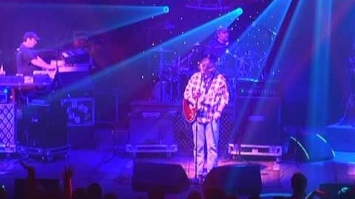 Ophelia & Shape I'm In - Widespread Panic