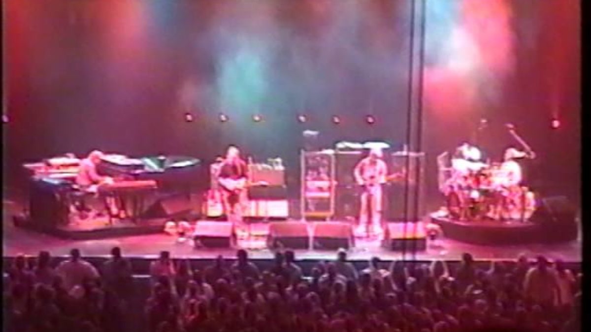 Phish 11/24/98 - New Haven CT Set 2