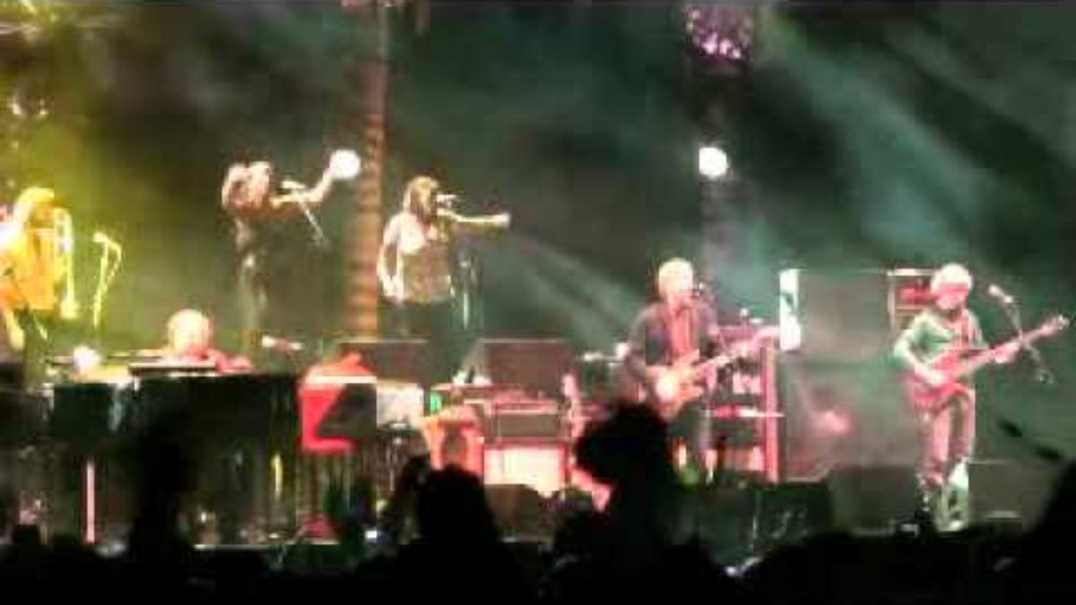 Phish Exile on Main Street (complete) 10.31.2009 Festival 8