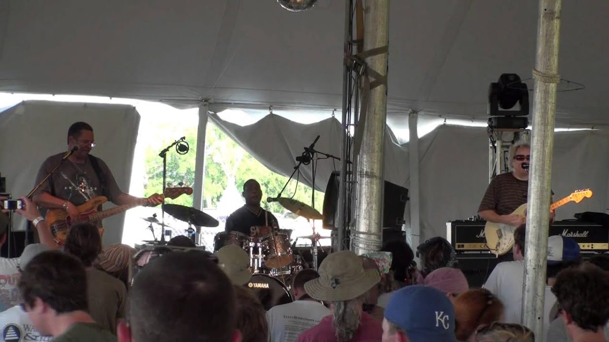 Porter Batiste Stoltz - "All We Want to Do" Wakarusa 7-19-08 HD tripod
