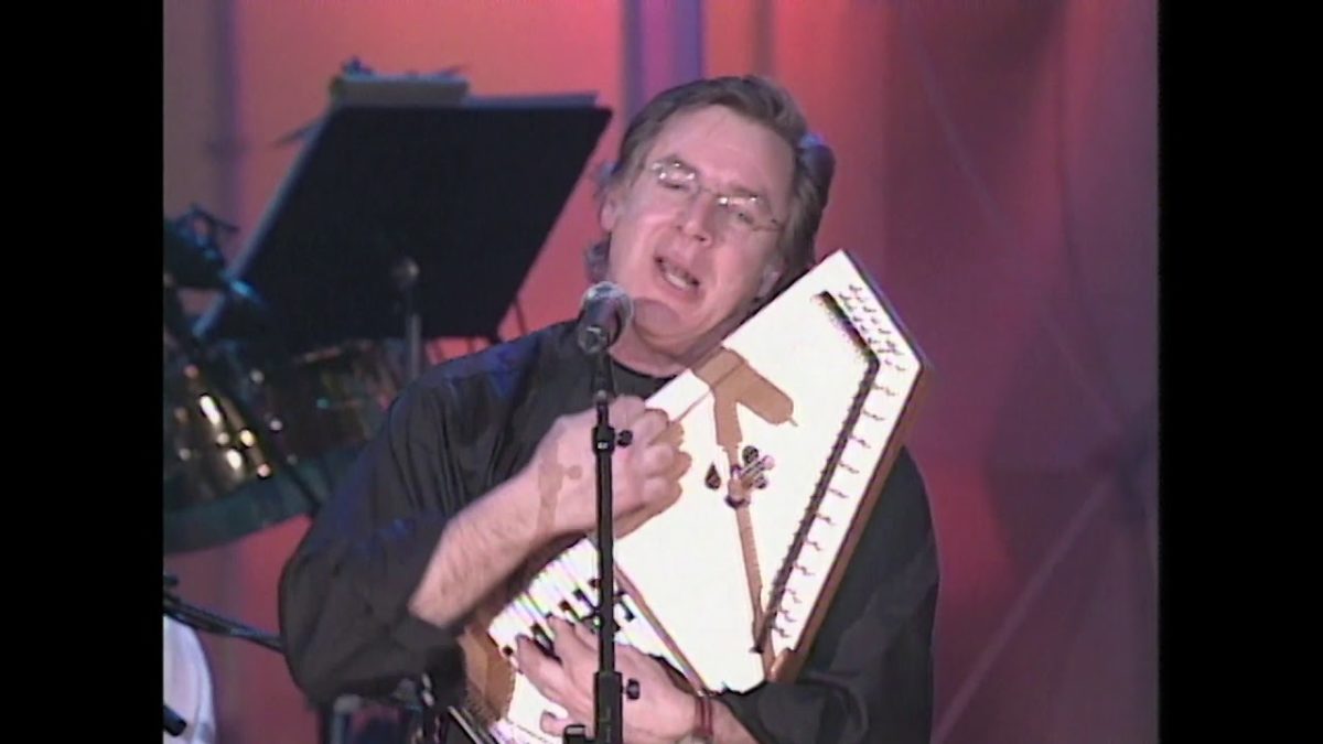 The Lovin' Spoonful perform "Do You Believe In Magic" at the 2000 Hall of Fame Induction Ceremony