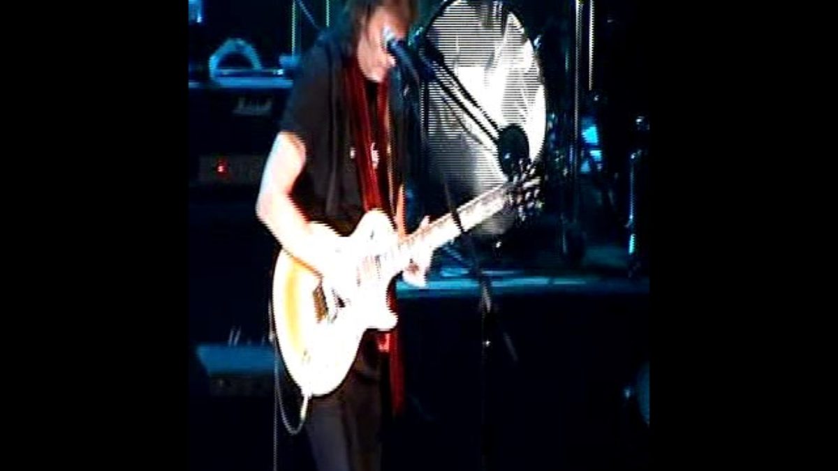 Steve Hackett 2013 09 21 St Charles, IL Night Two Genesis Revisited