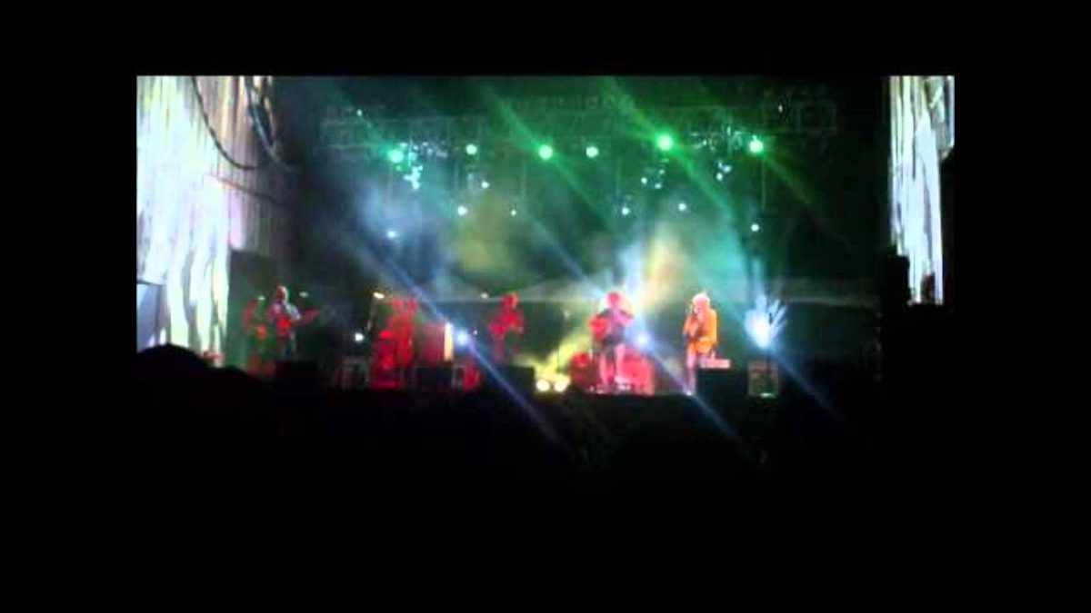 Yonder Mountain String Band - And Your Bird Can Sing in Chicago
