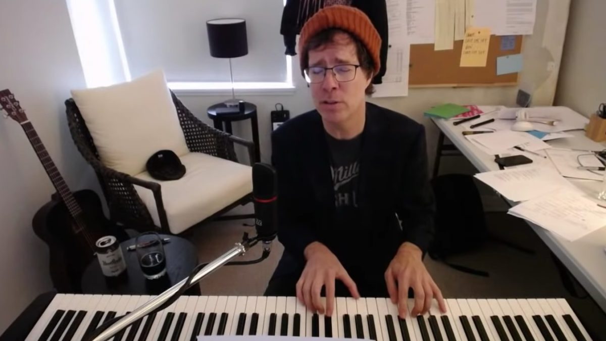 Ben Folds Covers Jackson Browne & Elliott Smith For 'Apartment Requests' Livestream