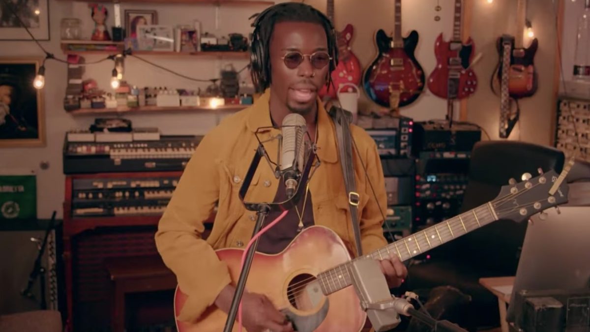 Black Pumas Perform ‘Colors’ On 'Seth Meyers'