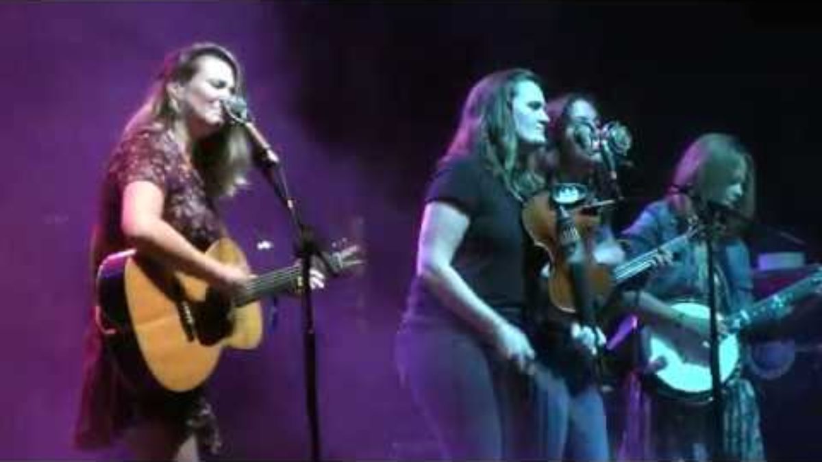 Della Mae, "Boston Town," FreshGrass 2018