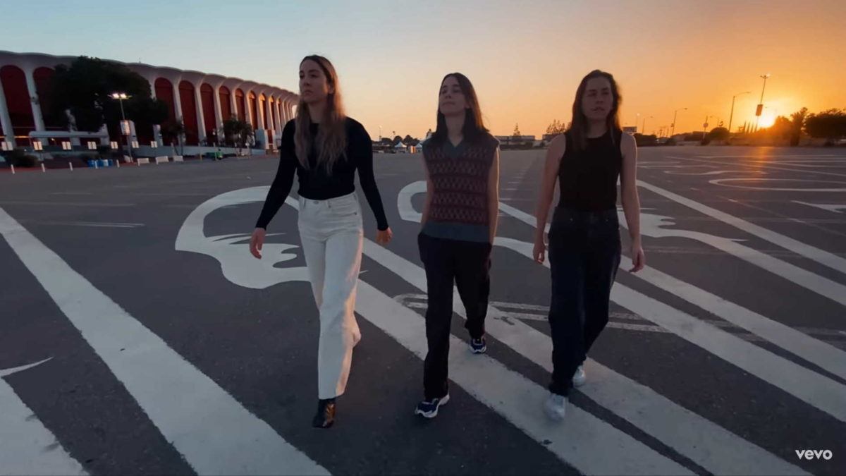 HAIM Shares 'Don't Wanna' Video