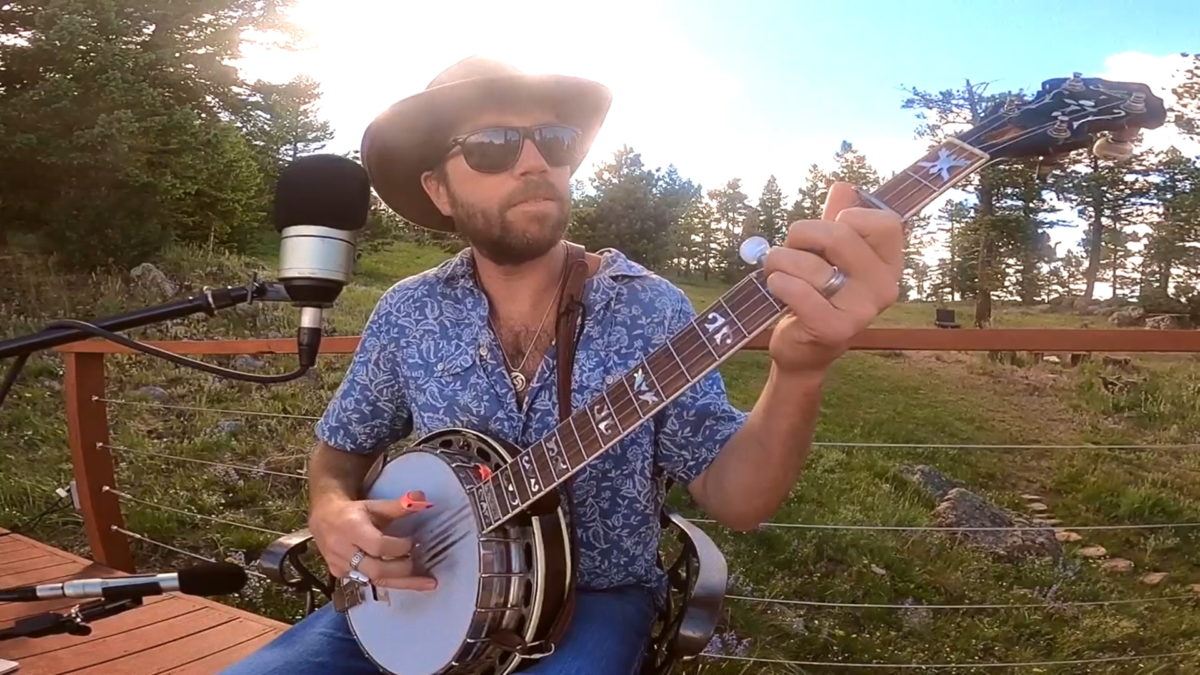 Leftover Salmon’s Andy Thorn Covers Mac Miller