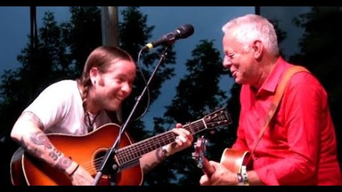 Tommy Emmanuel and Billy Strings, Incredible Jam! "Workin' Man Blues," Grey Fox 2019