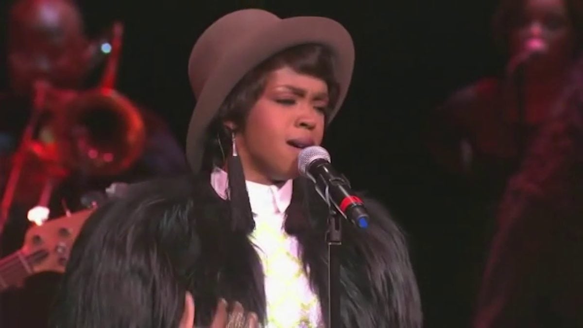 Lauryn Hill performs "One Step Ahead" at the 2011 Music Masters honoring Aretha Franklin