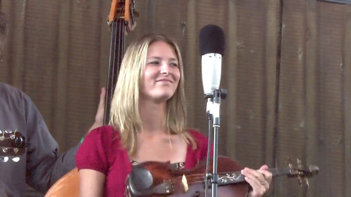 Erica Brown and the Bluegrass Connection "Evangeline" 8/12/11 Rangeley, ME