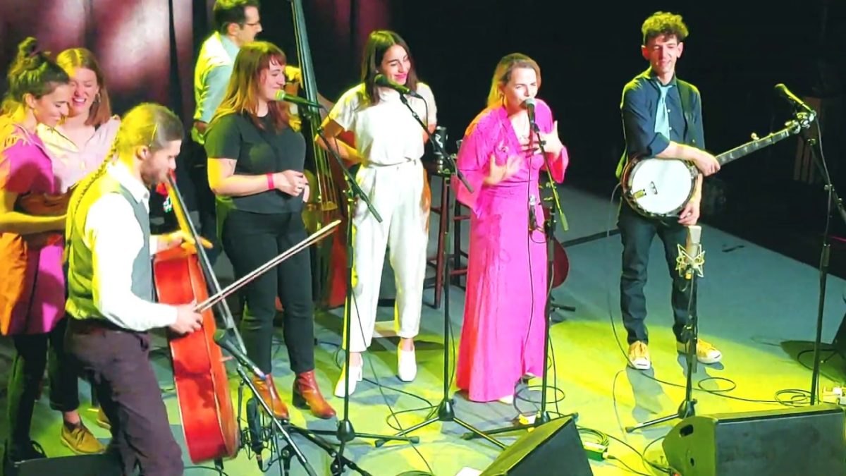 Crooked Still w Lula Wiles "Dreadful Wind and Rain" 12/13/19 Cambridge, MA