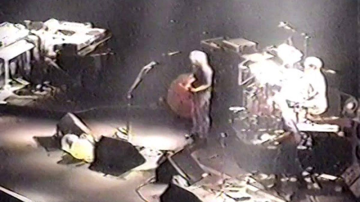 1999-12-04 ii split open and melt FLAC phish