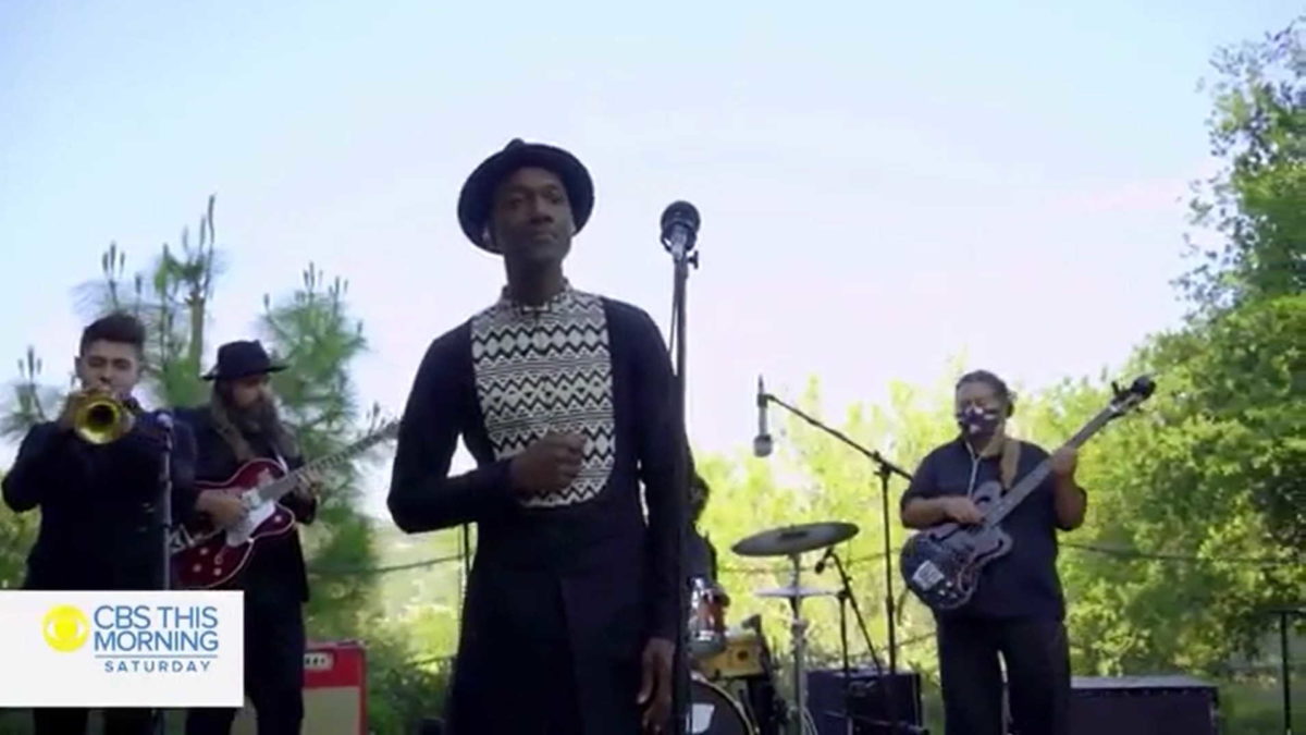 Aloe Blacc Covers Bob Dylan For ‘Saturday Sessions’