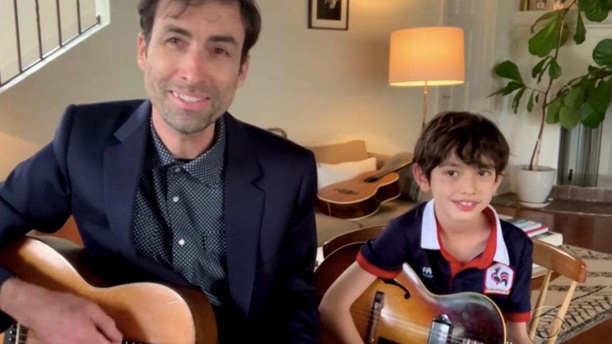 Andrew Bird Performs ‘Manifest’ For ‘Colbert’