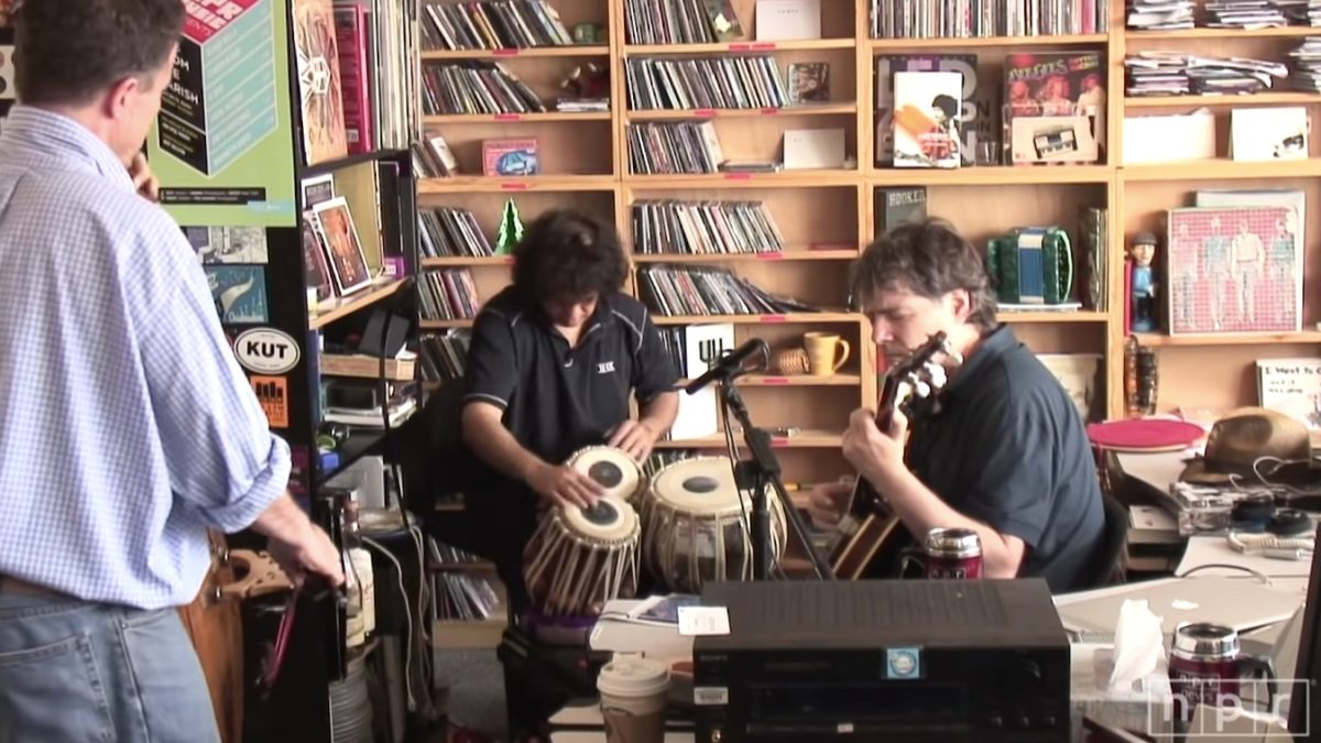 Bela Fleck, Edgar Meyer & Zakir Hussain Perform ‘Tiny Desk Concert’ For NPR Music In 2010
