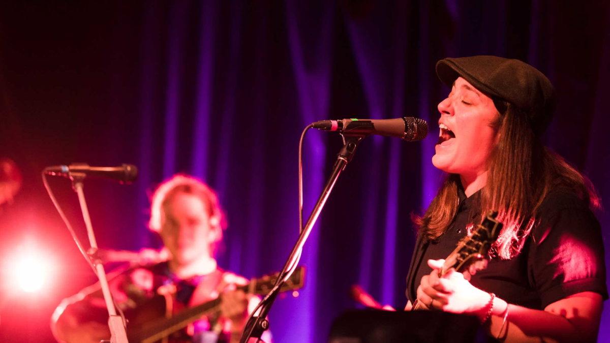 Billy Strings Welcomes Mimi Naja At City Winery Nashville