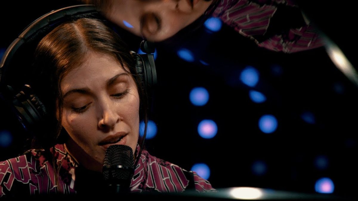 Caroline Polachek - Go As A Dream (Live on KEXP)