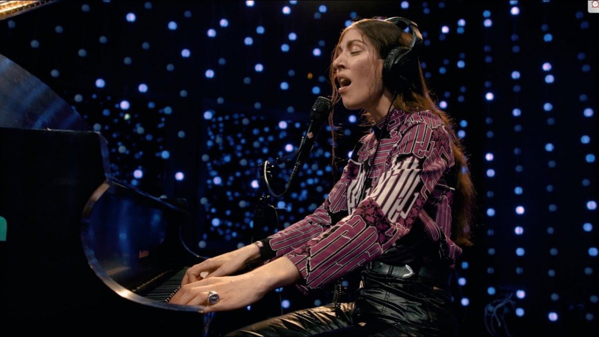 Caroline Polachek - Ocean Of Tears (Live on KEXP)