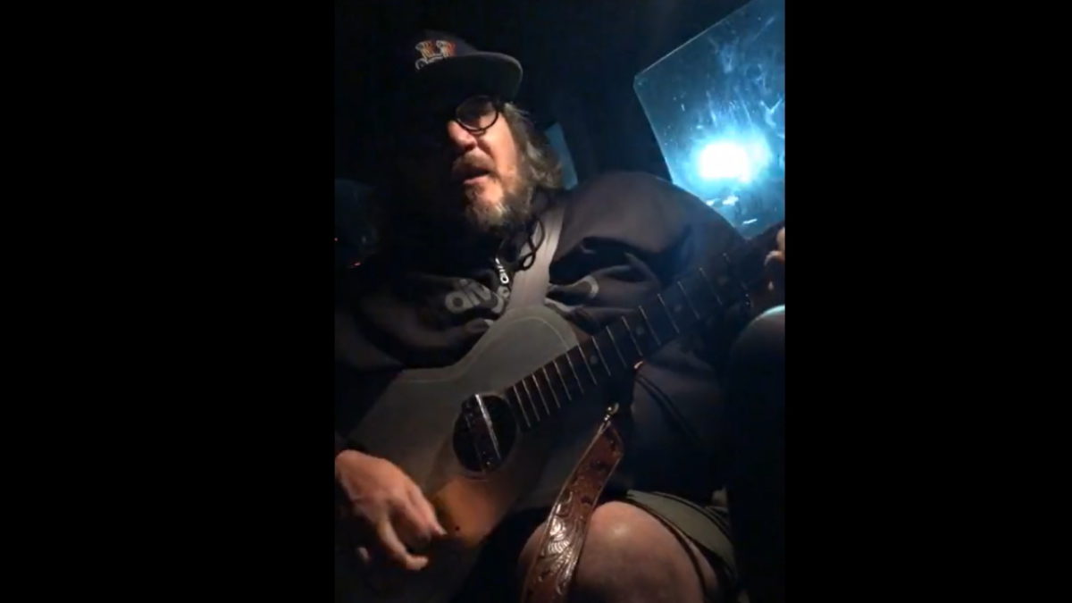 Jeff Tweedy & Sons Stream ‘The Tweedy Show’ From Car