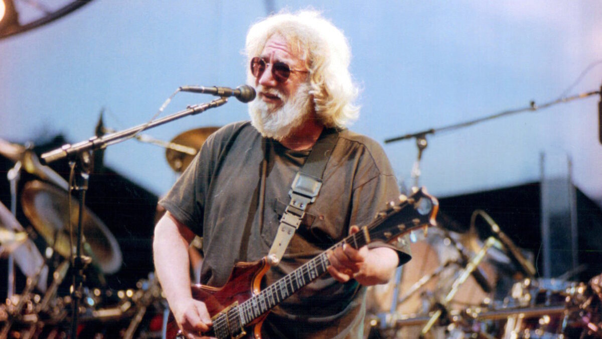 Jerry Garcia's Last Stand: Grateful Dead Plays Final Show On This Date In 1995