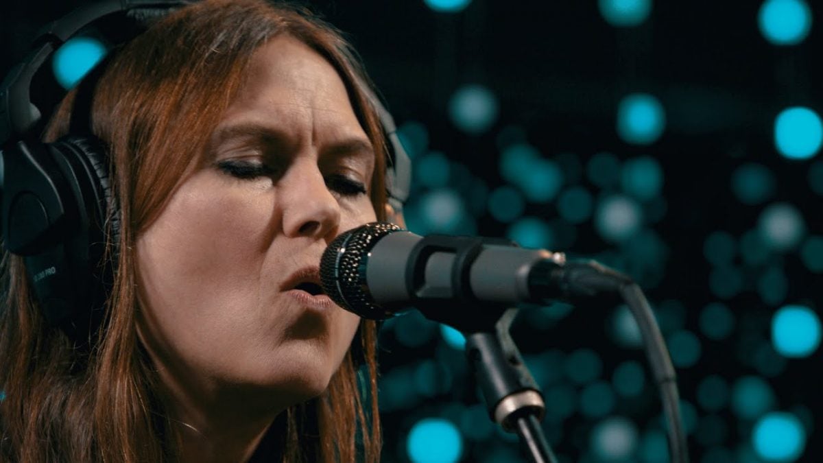 Juliana Hatfield - Hole In My Life (Live on KEXP)
