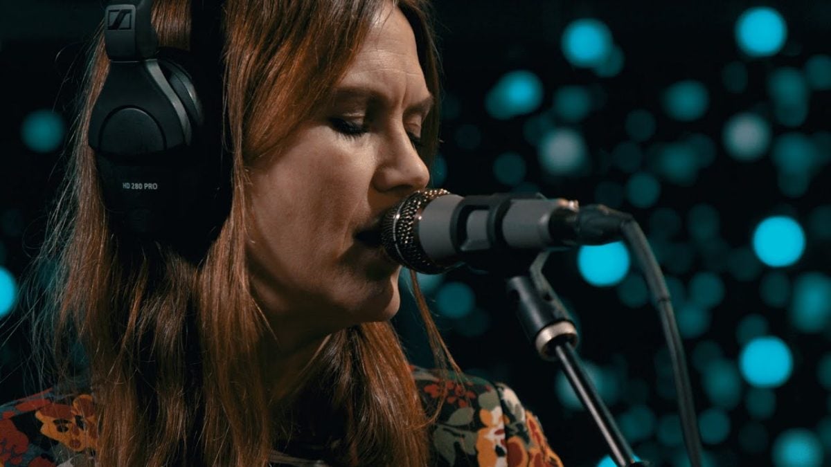 Juliana Hatfield - Lost Ship (Live on KEXP)