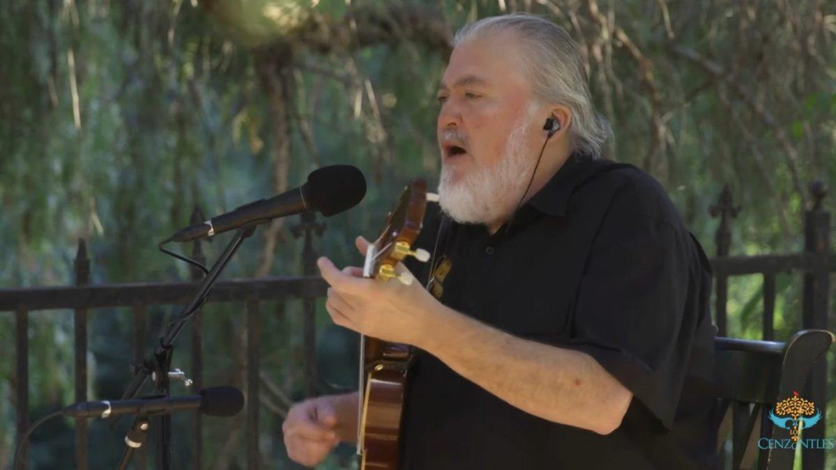 Los Lobos’ David Hidalgo Teams With Mexican Students For ‘El Colas’ Quarantine Video