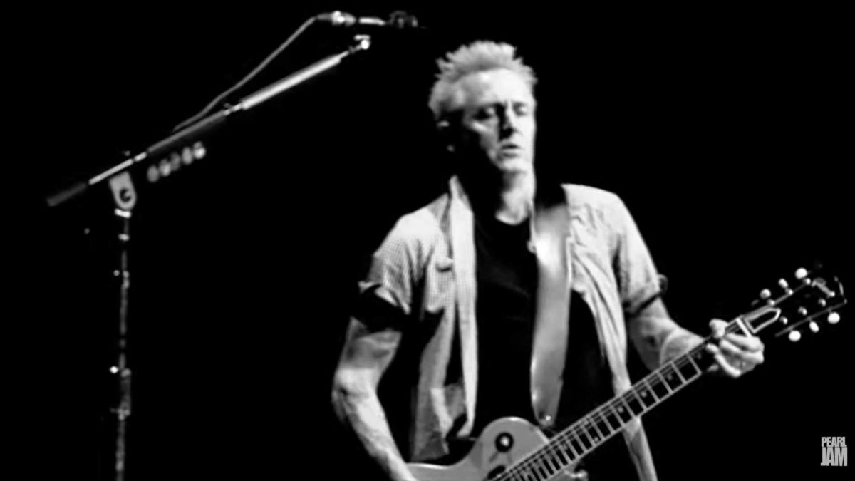 Pearl Jam Performs ‘Down’ Live In Amsterdam In 2018: Pro-Shot Video