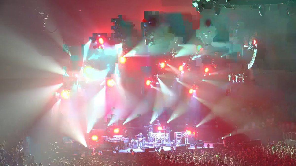 Phish - Bakers Dozen 1 - Tweezer/Seven Below - 7/21/17 - MSG