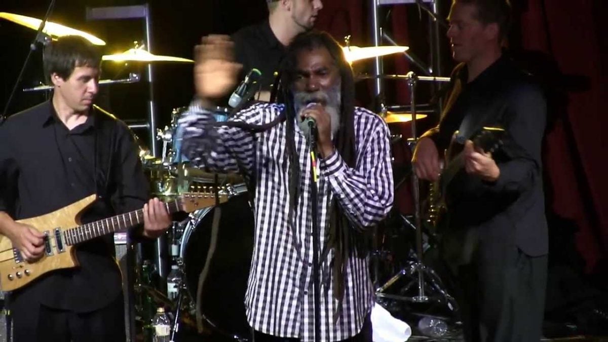 DON CARLOS feat. DUB VISION - Young Girl / Guess Who's Coming To Dinner - live @ Cervantes