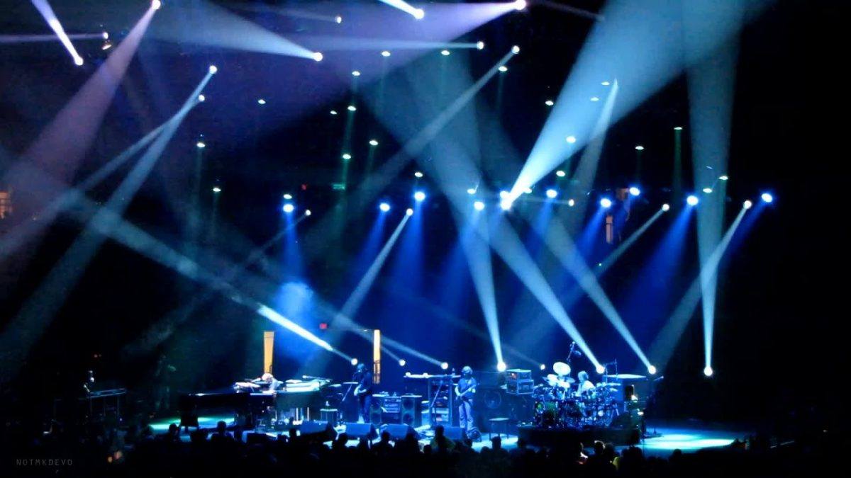 2010-10-24 - Mullins Center; Amherst, MA (SET 2) [HD]