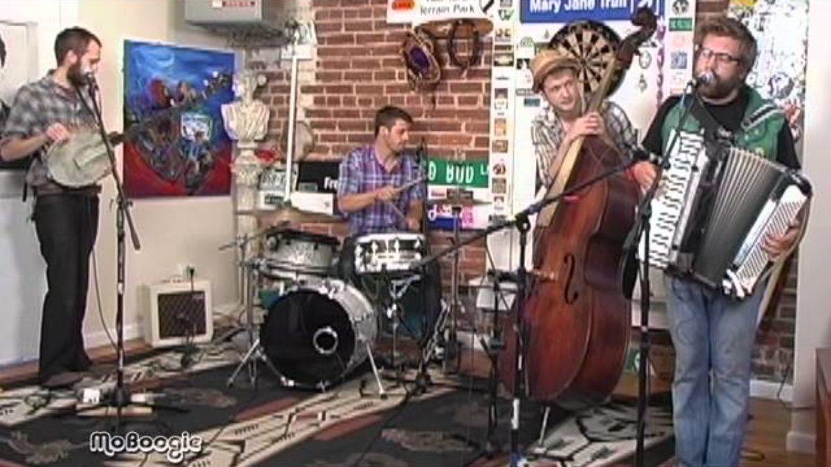 BOULDER ACOUSTIC SOCIETY "Champion Of Diaster" - live @ the MoBoogie Loft