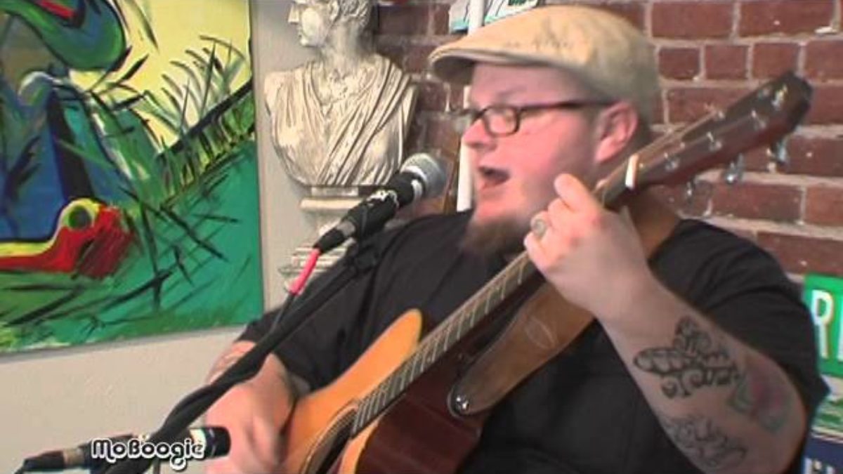 CAS HALEY "Better" - acoustic @ the MoBoogie Loft