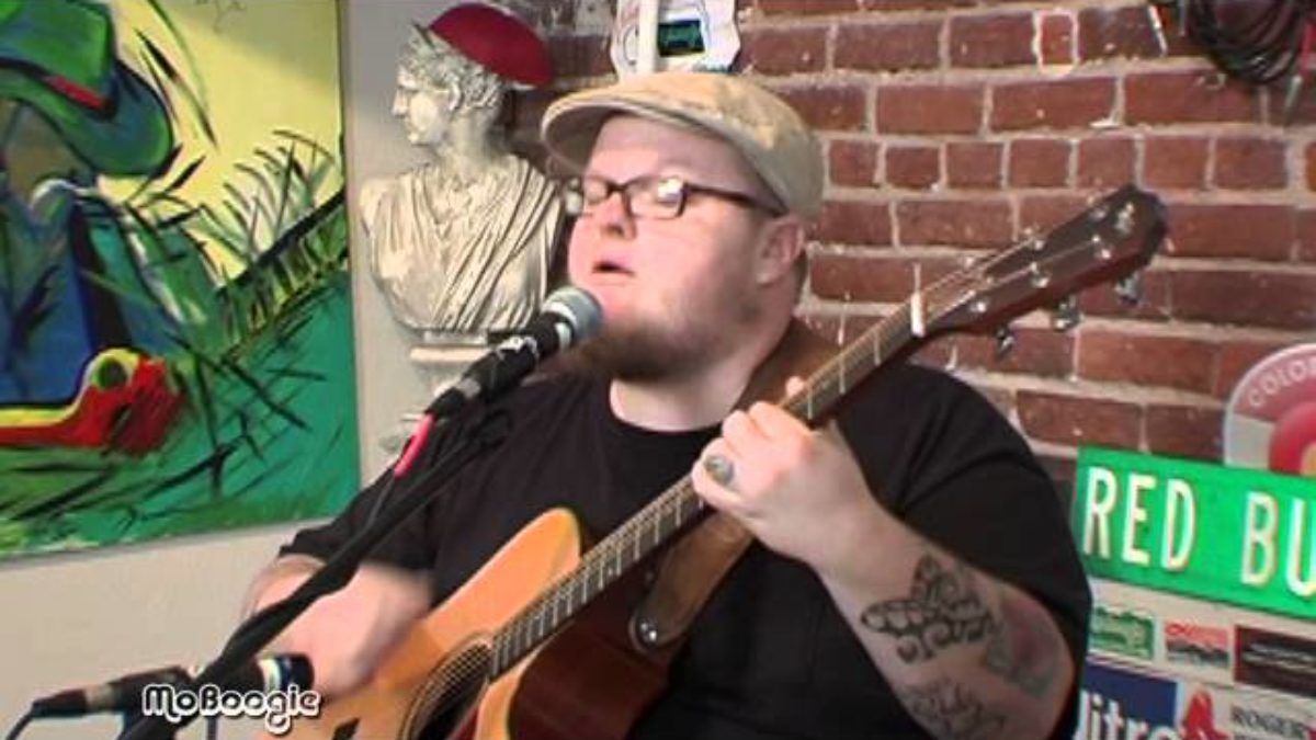 CAS HALEY "I'm Free" - acoustic @ the MoBoogie Loft