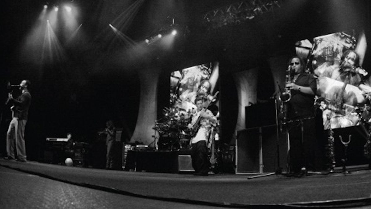 Dave Matthews Band Selects LeRoi Moore’s Final Show For ‘DMB Drive-In’ Broadcast