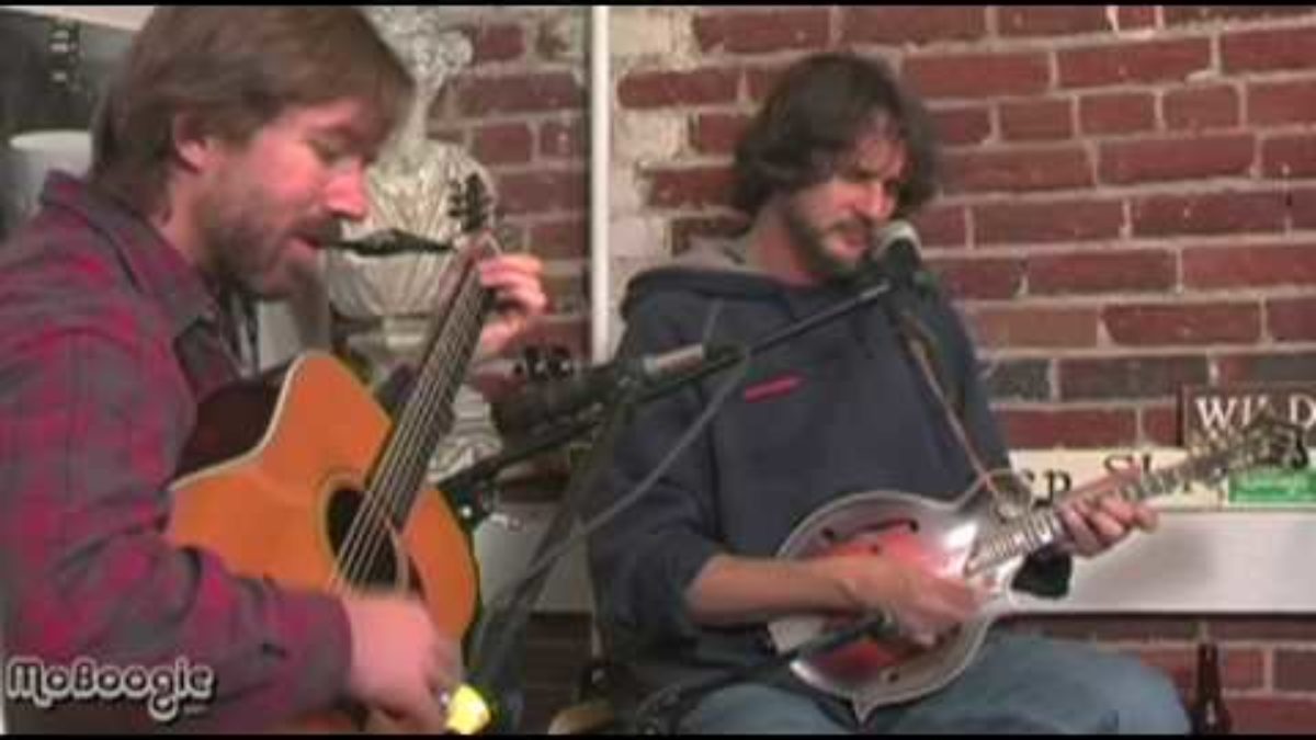 DREW EMMITT acoustic "Long Road"