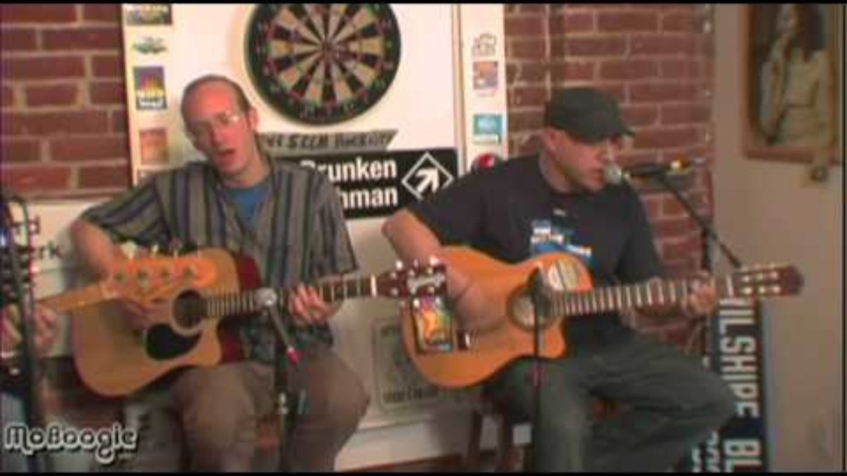 GIANT PANDA GUERILLA DUB SQUAD "Humboldt County Gold" - acoustic