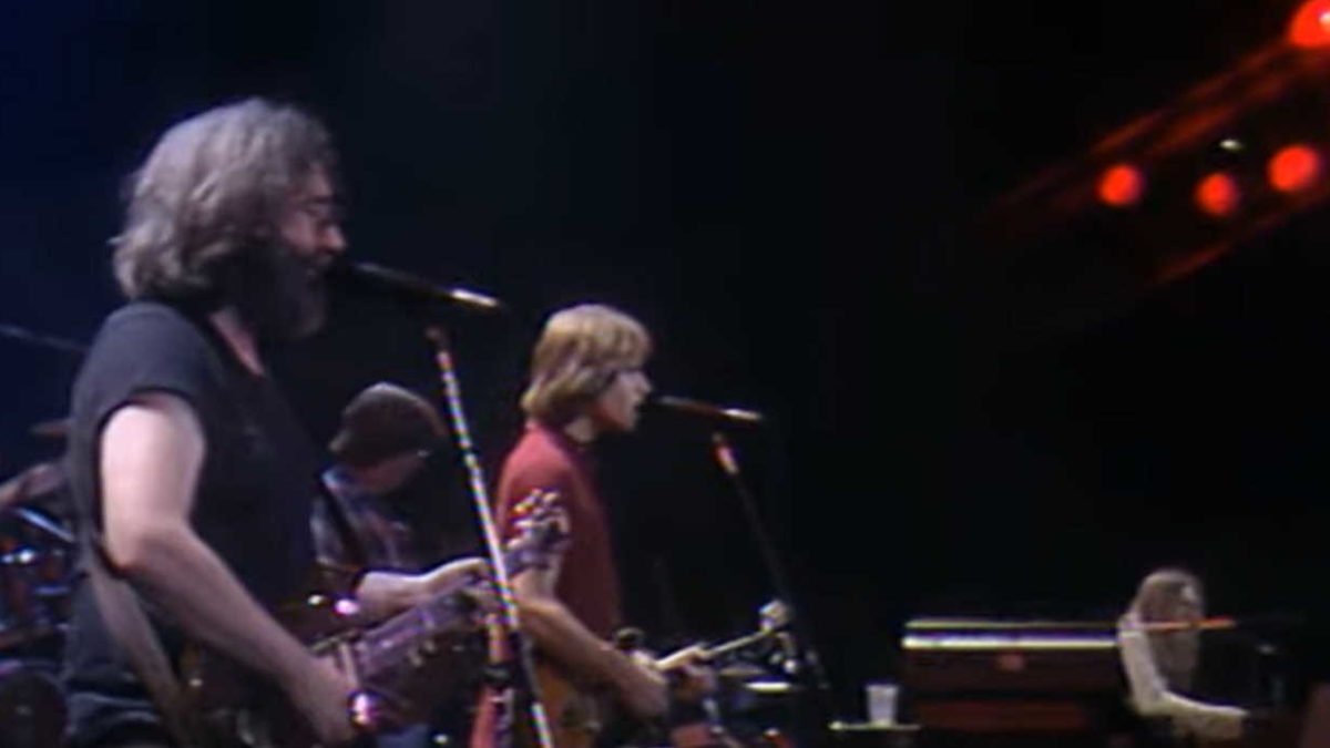Grateful Dead Performs ‘Fire On The Mountain’ On Halloween 1980: Pro-Shot Video