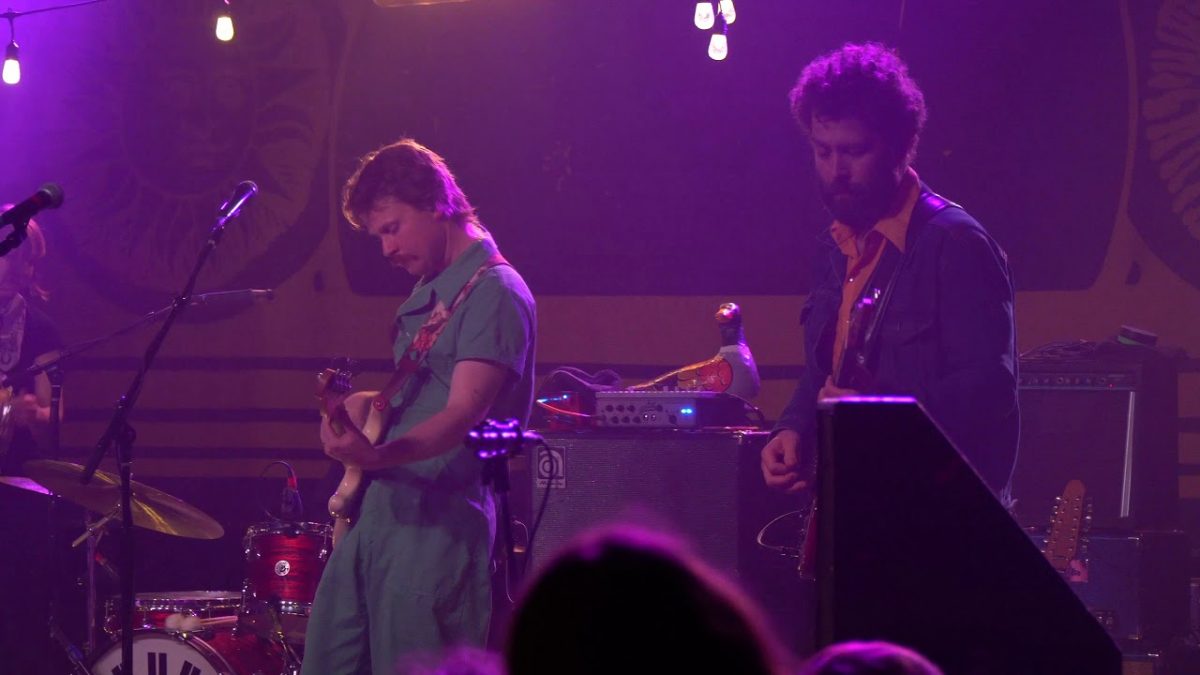 Hiss Golden Messenger - Domino (Time Will Tell)